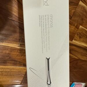 ghd Platinum+ Professional Styler - White